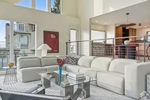 2558 S Scenic Dr E, Salt Lake City, UT 84109 - Photo 8