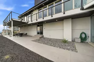 2558 S Scenic Dr E, Salt Lake City, UT 84109 - Photo 72