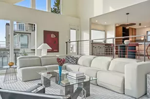 2558 S Scenic Dr E, Salt Lake City, UT 84109 - Photo 8