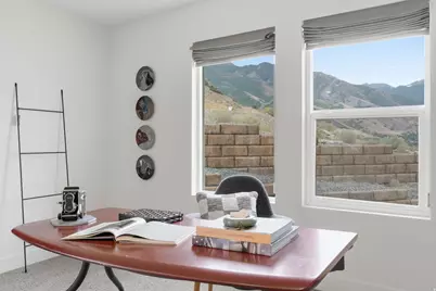 2558 S Scenic Dr E, Salt Lake City, UT 84109 - Photo 54