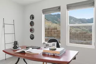 2558 S Scenic Dr E, Salt Lake City, UT 84109 - Photo 54
