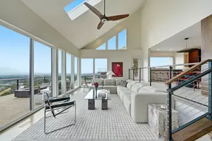 2558 S Scenic Dr E, Salt Lake City, UT 84109 - Photo 6