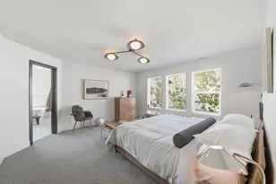 2558 S Scenic Dr E, Salt Lake City, UT 84109 - Photo 42