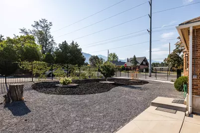 1895 E 3900 S, Salt Lake City, UT 84124 - Photo 36