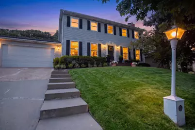 3636 E Macintosh Ln S, Cottonwood Heights, UT 84121 - Photo 4