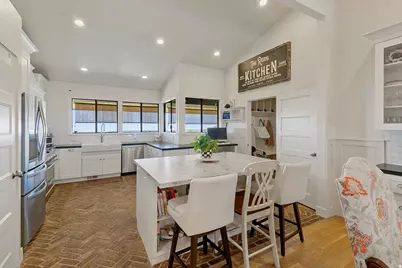 1900 N 1400 E, Provo, UT 84604 - Photo 10