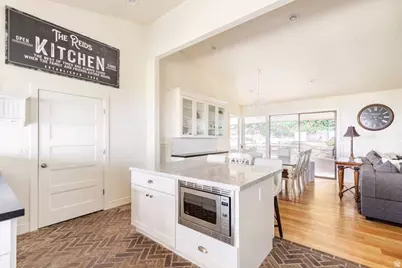 1900 N 1400 E, Provo, UT 84604 - Photo 12