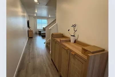 1218 W Hidden Spring Dr, Santaquin, UT 84655 - Photo 2
