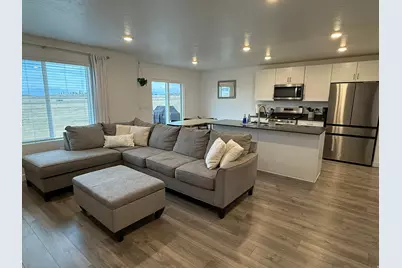 1218 W Hidden Spring Dr, Santaquin, UT 84655 - Photo 4