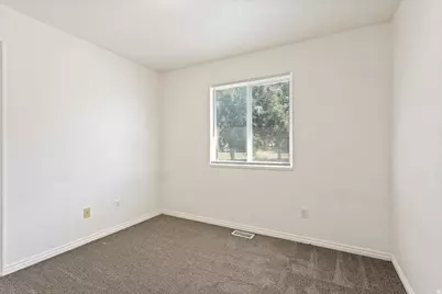 170 N Pingree Ave, Ogden, UT 84404 - Photo 4