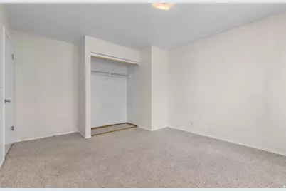 7721 S Briarsprings Dr, Midvale, UT 84047 - Photo 18