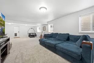 1270 Santa Anita Dr, Kaysville, UT 84037 - Photo 36
