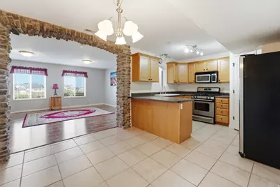 3561 E Rock Creek Rd #4, Eagle Mountain, UT 84005 - Photo 8