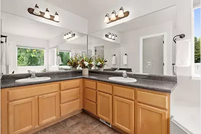 5446 W Moss Rose Ct S, Herriman, UT 84096 - Photo 12