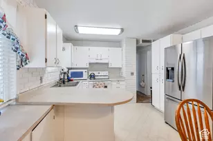 4428 S Red Cherry Cir, West Valley, UT 84120 - Photo 8