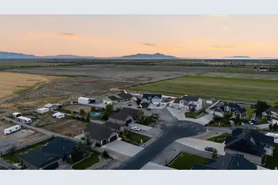 4341 N Rose Springs Rd W, Erda, UT 84074 - Photo 40