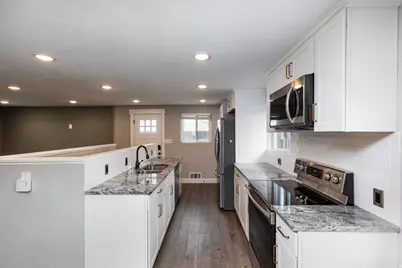 661 E Wyandotte Ave, Sandy, UT 84070 - Photo 6