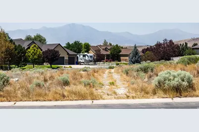 9330 N Horizon Dr, Eagle Mountain, UT 84005 - Photo 14