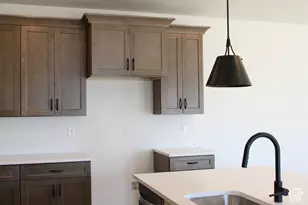 12792 S Polynomial Way, Herriman, UT 84096 - Photo 10