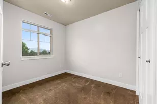 2075 W 1100 N, Provo, UT 84604 - Photo 24