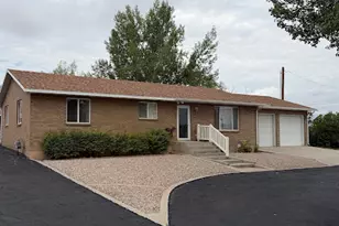 512 S 2500 W, Vernal, UT 84078 - Photo 2