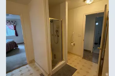 512 S 2500 W, Vernal, UT 84078 - Photo 20