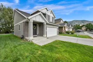 706 W 1045 N, Centerville, UT 84014 - Photo 2