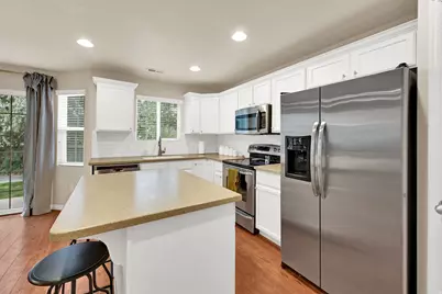 706 W 1045 N, Centerville, UT 84014 - Photo 10