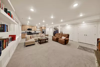 1686 N Emerald Dr, Layton, UT 84040 - Photo 24