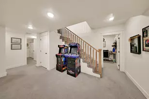 1686 N Emerald Dr, Layton, UT 84040 - Photo 20