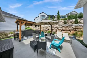 1686 N Emerald Dr, Layton, UT 84040 - Photo 30