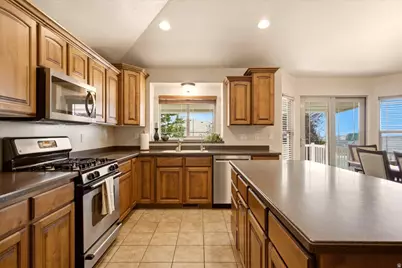 479 W 3500 N, Pleasant View, UT 84414 - Photo 12