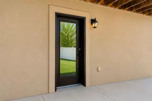 10463 N Doral Dr, Cedar Hills, UT 84062 - Photo 8