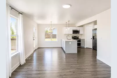 10463 N Doral Dr, Cedar Hills, UT 84062 - Photo 4