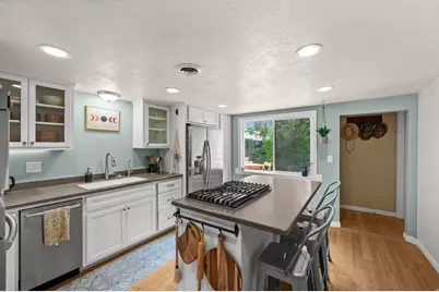 1716 E Woodside Dr, Holladay, UT 84124 - Photo 10