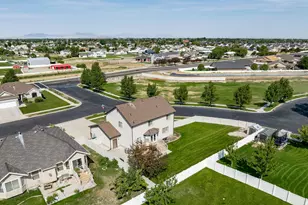 4464 S 3475 W, West Haven, UT 84401 - Photo 48
