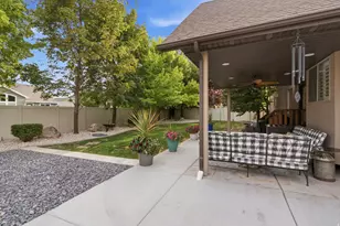 1261 W 1950 S, Syracuse, UT 84075 - Photo 38