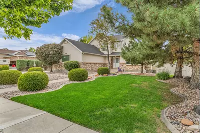5044 W Copper Meadow Ln S, West Jordan, UT 84081 - Photo 2