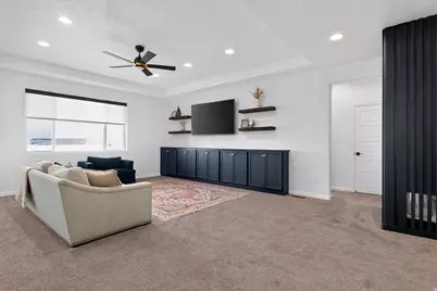 597 S Chan Dr, Grantsville, UT 84029 - Photo 4