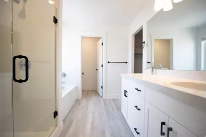 419 E 550 N #37 N, Salem, UT 84653 - Photo 8