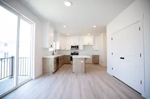 419 E 550 N #37 N, Salem, UT 84653 - Photo 4