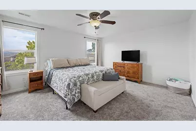 581 W Crenshaw Ct N, Saratoga Springs, UT 84045 - Photo 12
