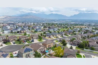581 W Crenshaw Ct N, Saratoga Springs, UT 84045 - Photo 30
