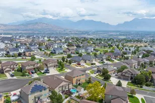 581 W Crenshaw Ct N, Saratoga Springs, UT 84045 - Photo 30