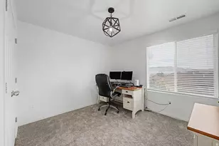 581 W Crenshaw Ct N, Saratoga Springs, UT 84045 - Photo 16