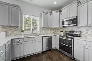 581 W Crenshaw Ct N, Saratoga Springs, UT 84045 - Photo 8