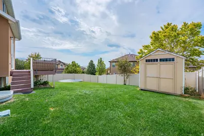 581 W Crenshaw Ct N, Saratoga Springs, UT 84045 - Photo 26