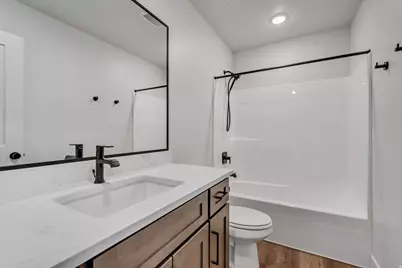 642 E Garden Grove Dr #337, Eagle Mountain, UT 84005 - Photo 10