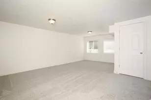655 N Greystone Way E, Tooele, UT 84074 - Photo 14