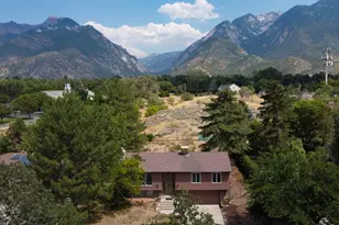9775 S Granite View Dr, Sandy, UT 84092 - Photo 2
